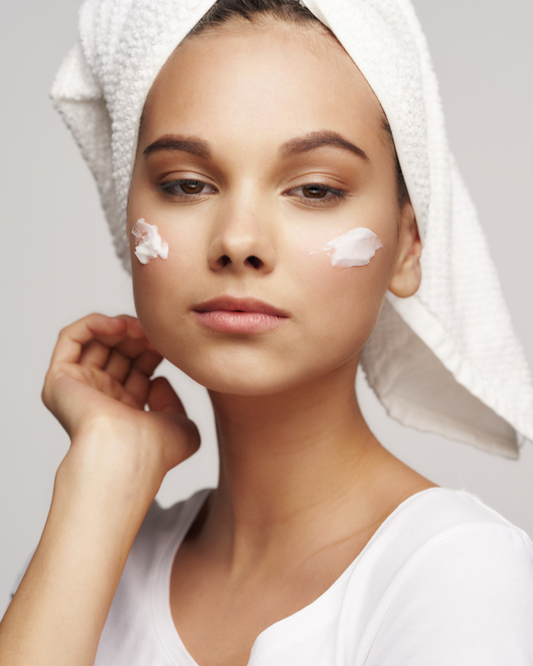 Skincare Myths vs. Facts: Debunking Common Beauty Beliefs