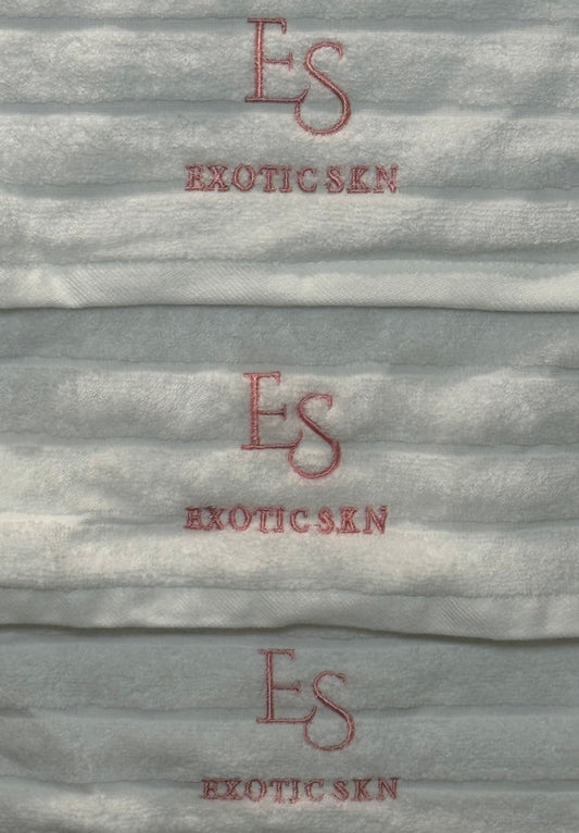 Clothes That Carry Energy: How Fabric, Touch & Texture Change Your State